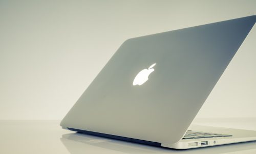 Laptop Apple